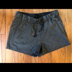 Lululemon On The Fly shorts (size 8)